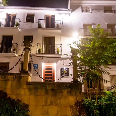 Boutique Bakery Hostel *